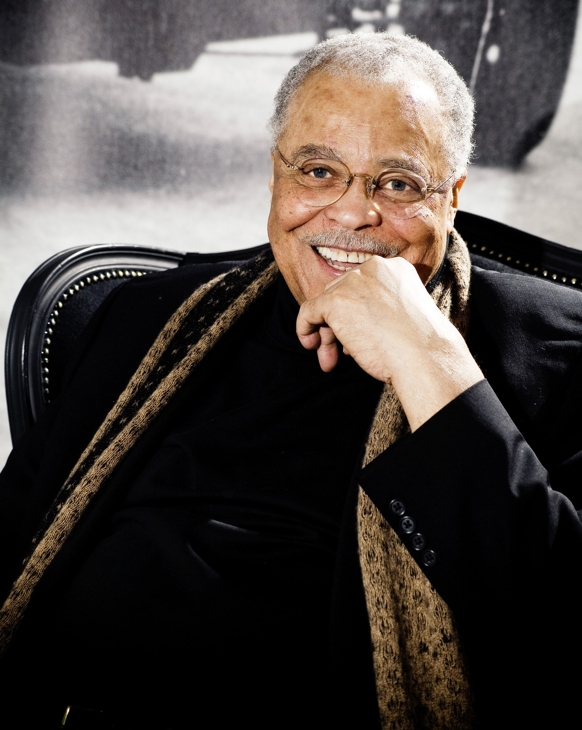 Muere el legendario actor James Earl Jones, icónica voz de Darth Vader a los 93 años