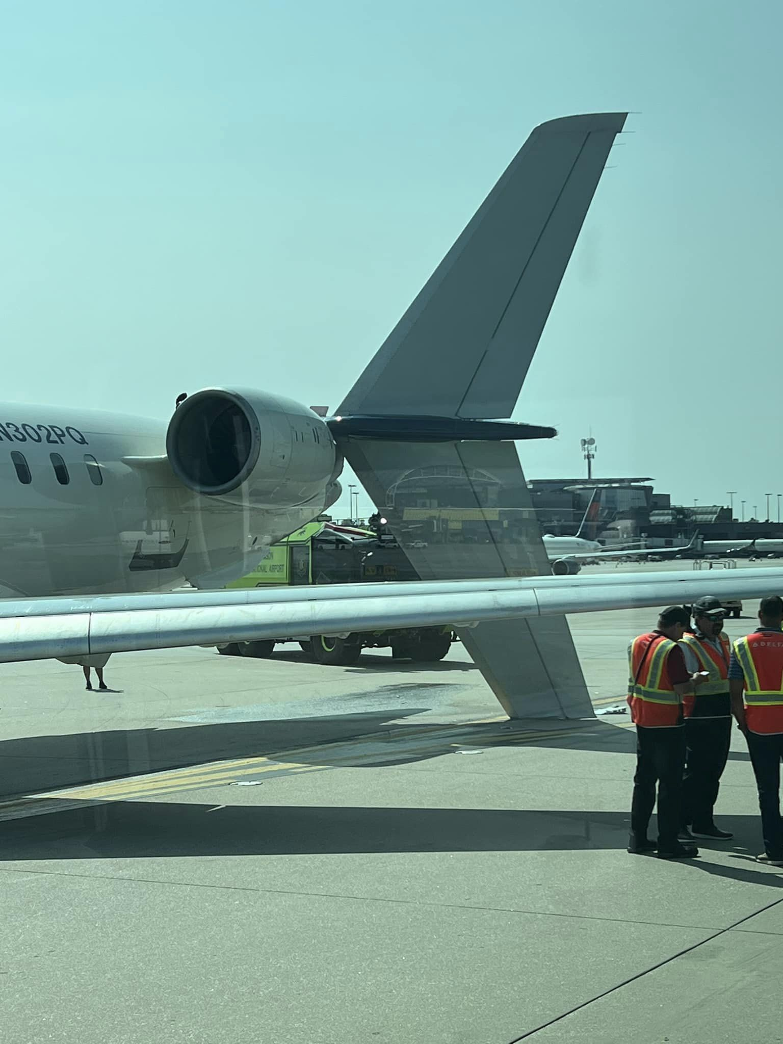 Dos aviones de Delta chocan en la pista del aeropuerto de Atlanta