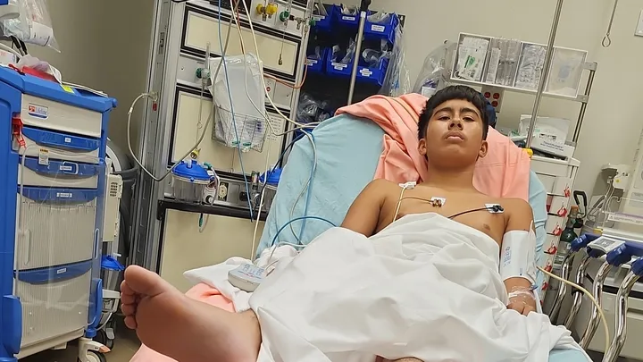 Estudiante latino jugador del equipo de fútbol del Apalachee High necesita de tu ayuda para poder recuperarse