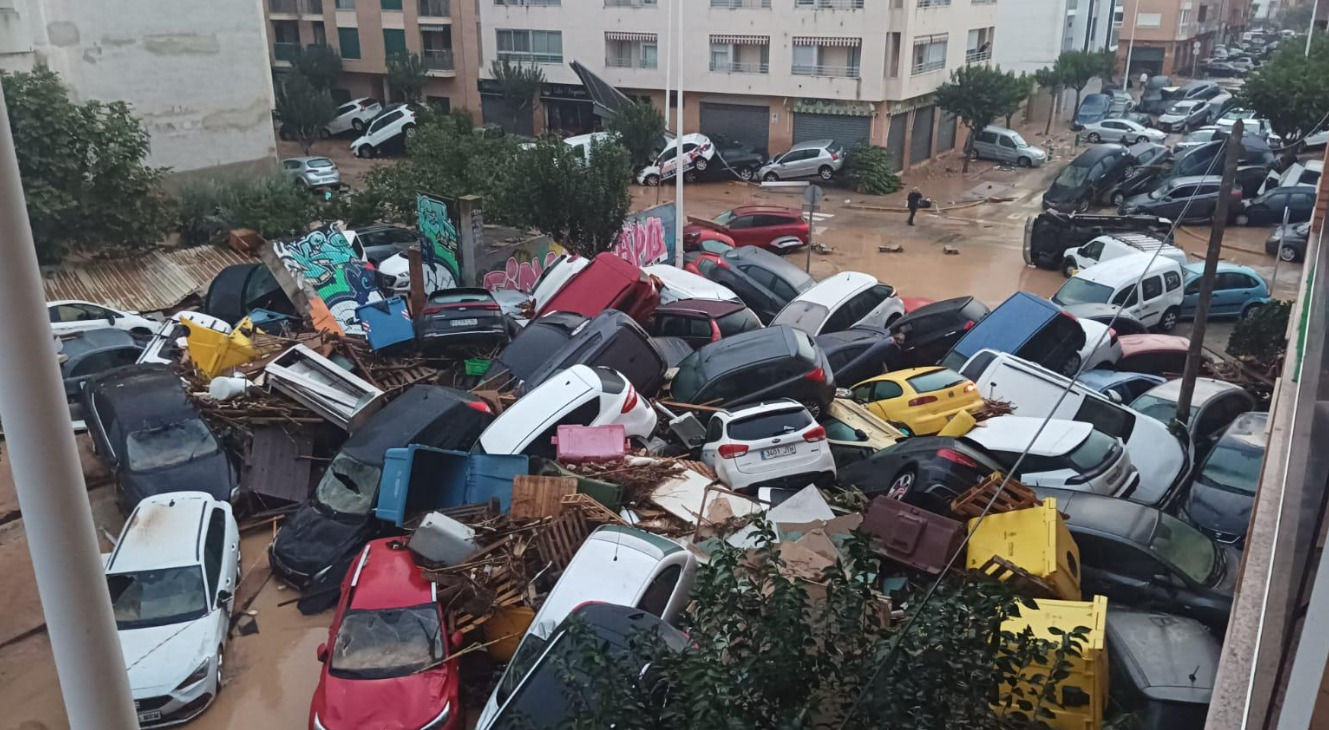 Tormenta DANA en España causa inundaciones, decenas de fallecidos y desaparecidos