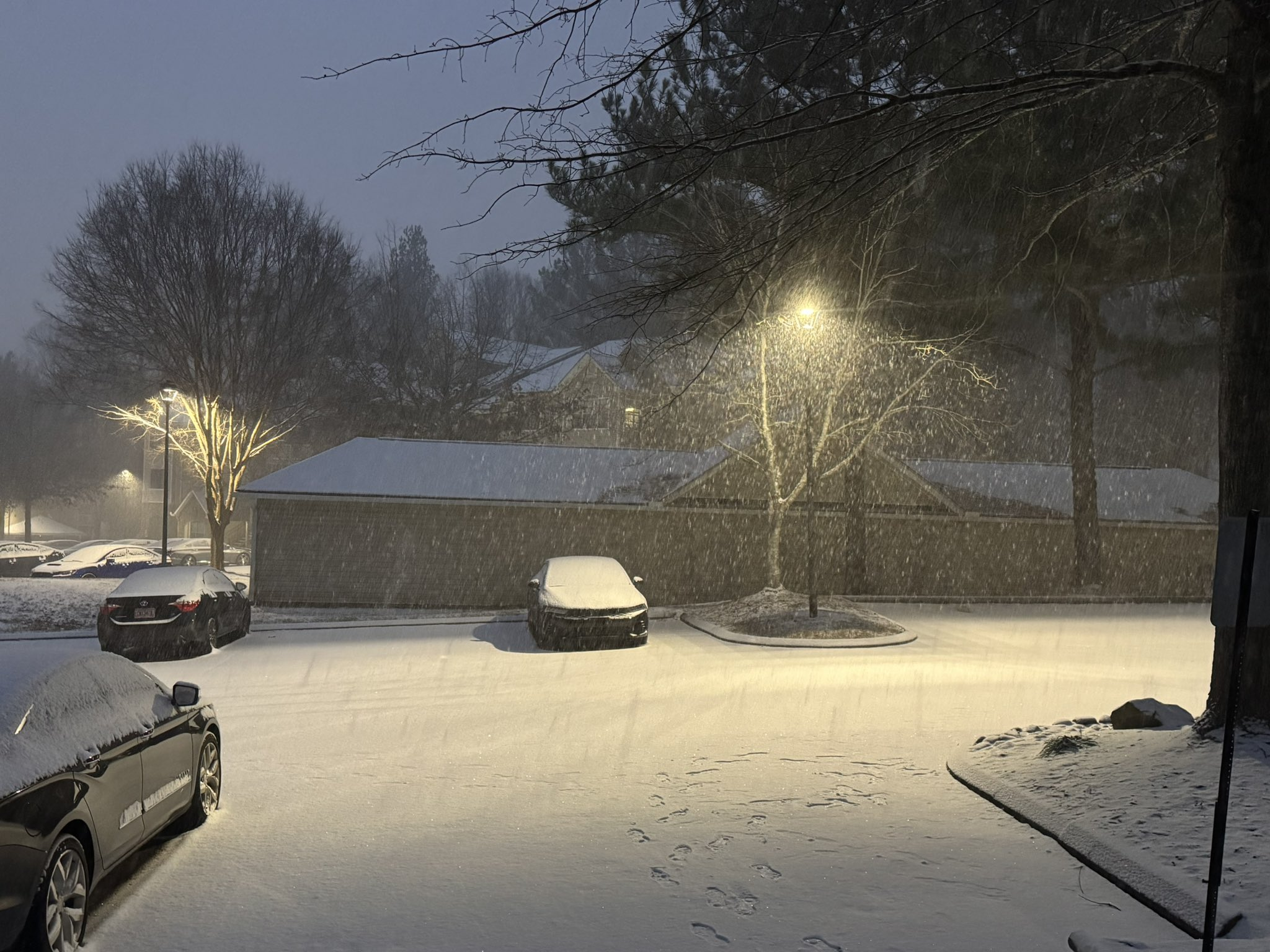 Comienzan a llegar las primeras imágenes de la tormenta invernal que azota el centro y norte de #Georgia